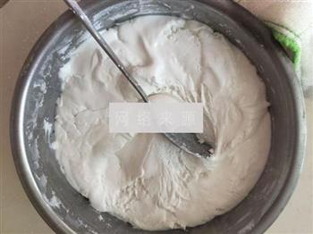 椰香糯米卷的做法步骤2