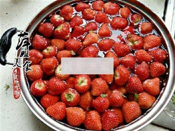 草莓酱的做法步骤2