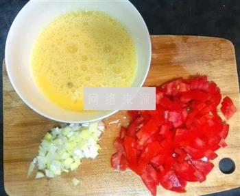 番茄鸡蛋炸酱面的做法步骤3