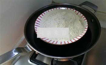 老北京传统绿豆糕的做法步骤2