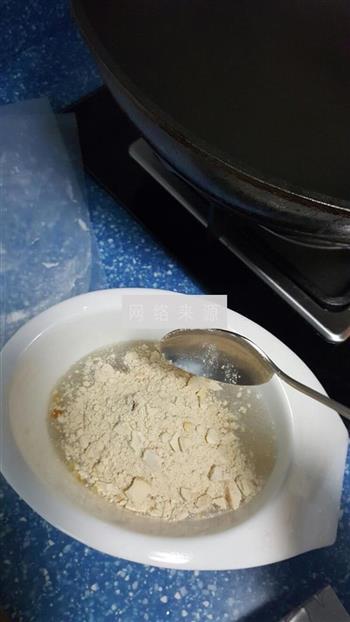 酥皮鸡茸蘑菇汤的做法图解7