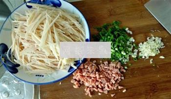 松软土豆丝的做法步骤4