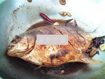 红烧金鲳鱼的做法步骤8
