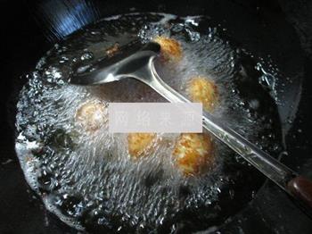 尖椒烧虎皮鸡蛋的做法步骤2