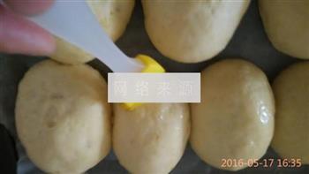 卡仕达酱土豆肉松面包的做法步骤10