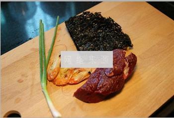 虾干牛肉紫菜汤的做法图解1