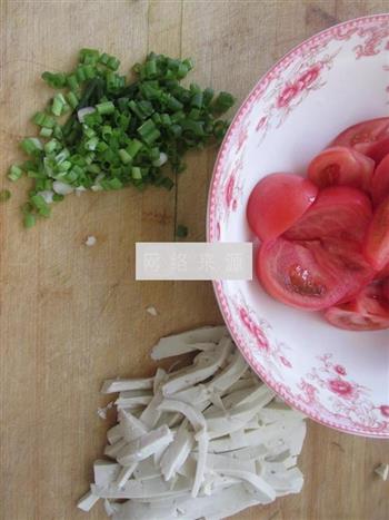 番茄酸汤面的做法步骤4