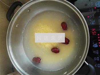 红枣小米粥的做法步骤3