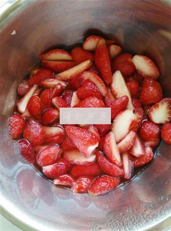 草莓颗粒果酱的做法图解3