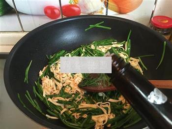 豆皮韭菜炒肉丝的做法步骤12