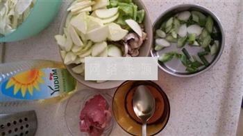牛肉炒时蔬的做法步骤1