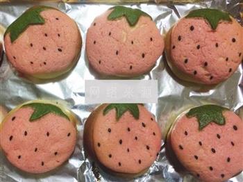 草莓奶酥菠萝包的做法图解24