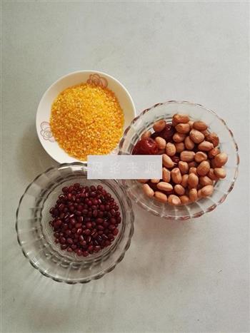 玉米杂粮粥的做法步骤1