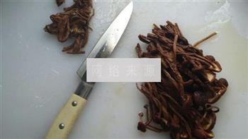 茶树菇炖排骨的做法步骤5