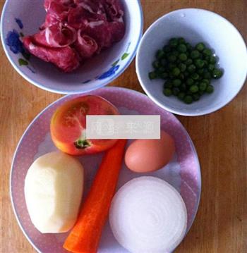 西红柿土豆炖牛肉的做法步骤1