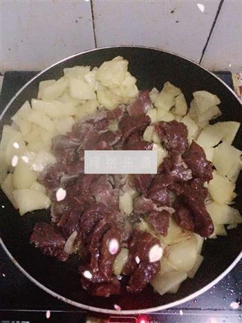 牛肉煎锅的做法图解2