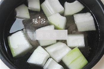 冬瓜薏米排骨汤的做法步骤5