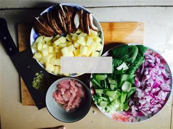香菇土豆焖饭的做法步骤3