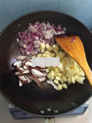 香菇土豆焖饭的做法步骤7