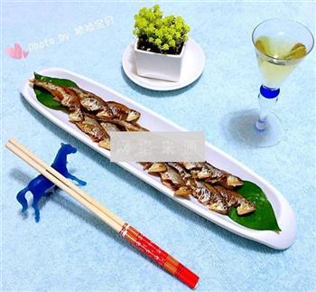 香煎刀鲚鱼的做法图解4