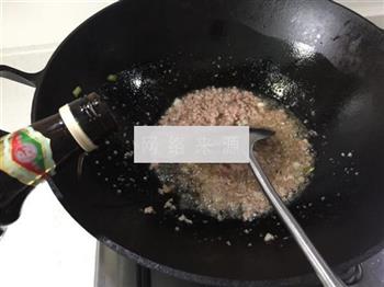 豌豆肉末炒面的做法图解7