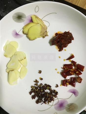 麻辣紫苏小龙虾的做法步骤3