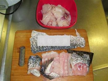 家常酸菜鱼的做法步骤4