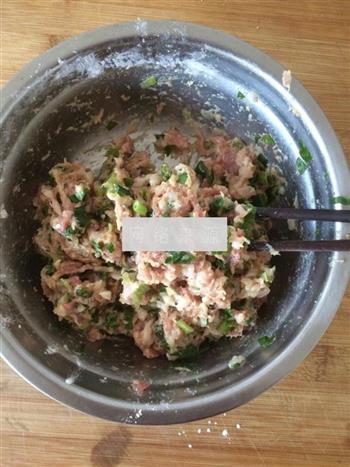 尖椒酿肉的做法步骤1