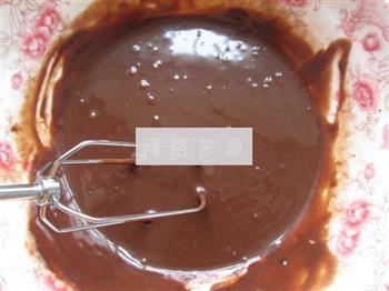 巧克力淋面蛋糕的做法步骤8