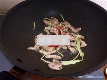 鲜笋辣炒肉的做法图解2