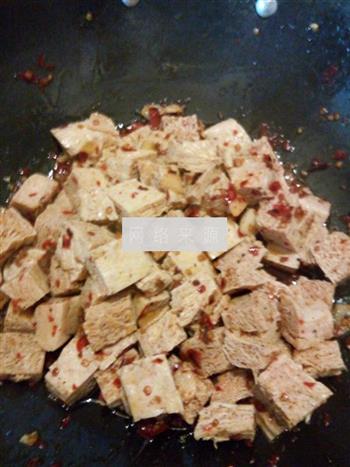 葱烧冻豆腐的做法步骤6
