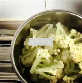 花菜浓汤的做法步骤3