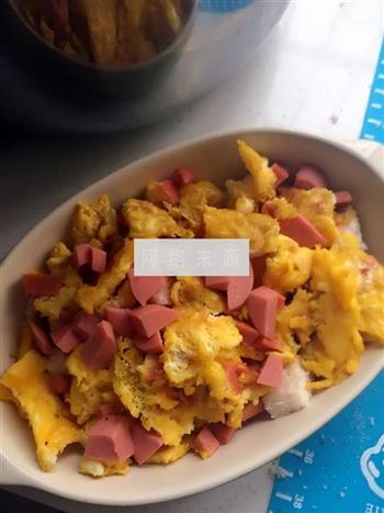 吐司鸡蛋火腿焗饭的做法图解2