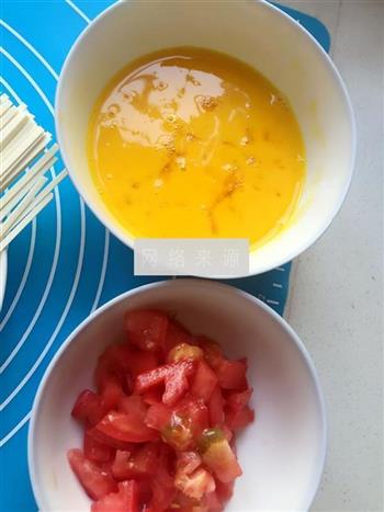 西红柿鸡蛋拌面的做法步骤2