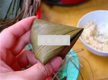 广式枧水粽的做法步骤7