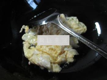 咸肉小白菜炒鸡蛋的做法步骤4