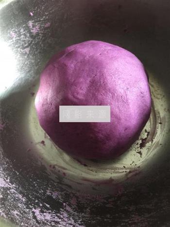 香甜紫薯饼的做法步骤3