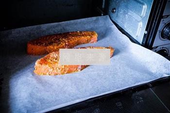 罗勒香蒜烤三文鱼的做法图解8