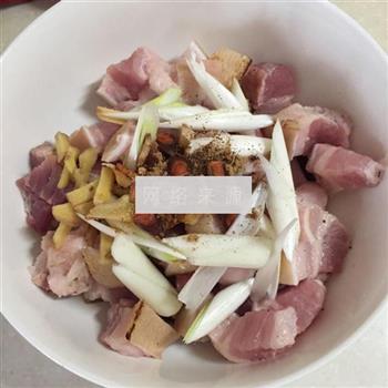 五香鲜肉粽的做法步骤3