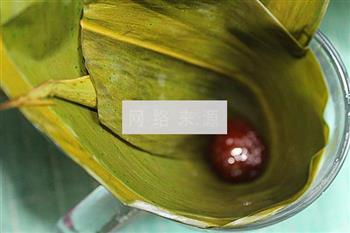 蜜豆蜜枣粽子的做法图解5