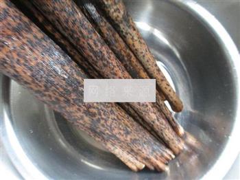 咸肉青黄豆糯米粽的做法步骤2