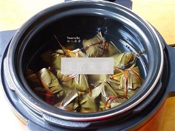 百合红枣粽子的做法步骤11