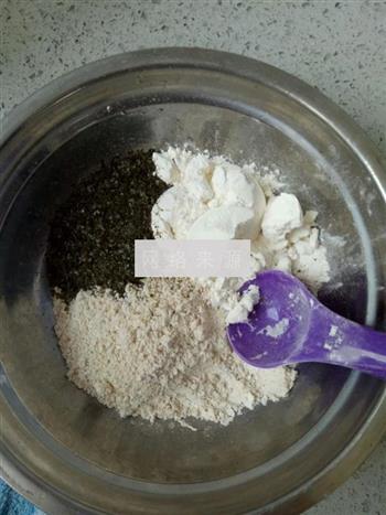 燕麦海苔磨牙饼干的做法步骤3