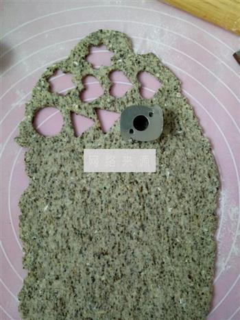 燕麦海苔磨牙饼干的做法图解7