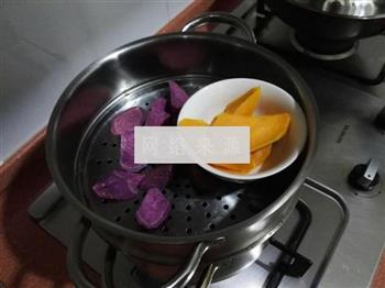 红薯紫薯菠菜馒头的做法图解1