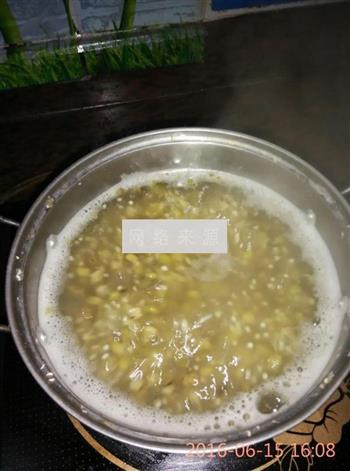 西米绿豆汤的做法步骤3
