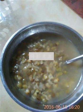 西米绿豆汤的做法图解4