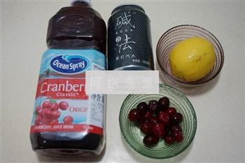 蔓越莓苏打泡饮的做法步骤1