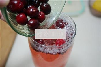 蔓越莓苏打泡饮的做法图解5