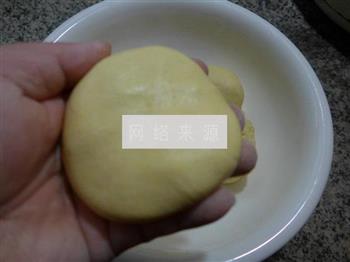 椰蓉馅玉米粉煎饼的做法步骤8